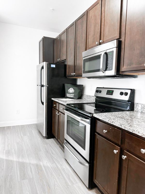 1167 sq ft Kitchen - Gateway at Rock Hill