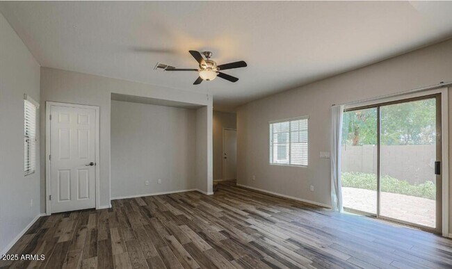 Building Photo - 481 N Citrus Ln