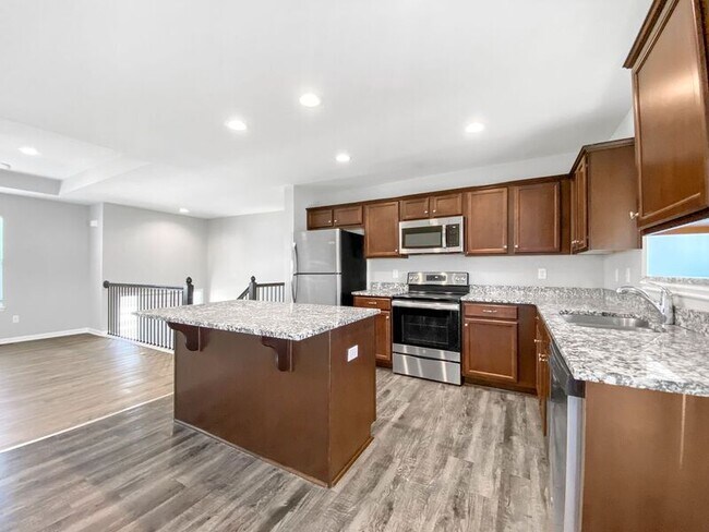 Foto del edificio - 214 Ramblewood Dr
