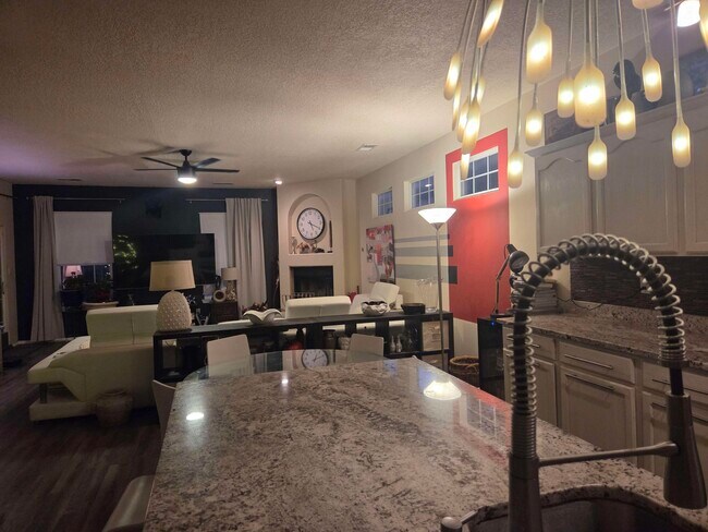 Foto del edificio - 939 Tambora St NW