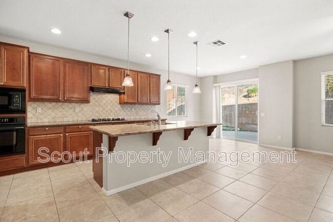 Foto del edificio - 44704 Mumm St