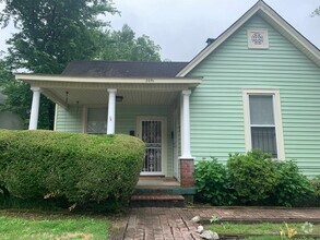 Building Photo - 2091 Vinton Ave