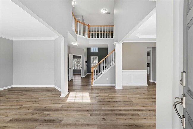 Building Photo - 1304 Kirkwood Ln