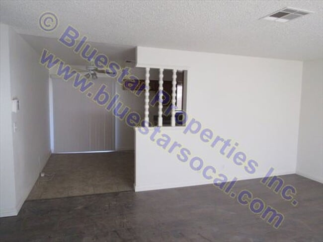 Building Photo - 11159C