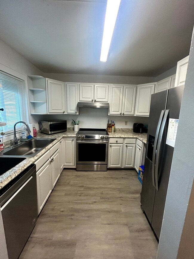 Foto del edificio - 201 Saint Lucie Ln