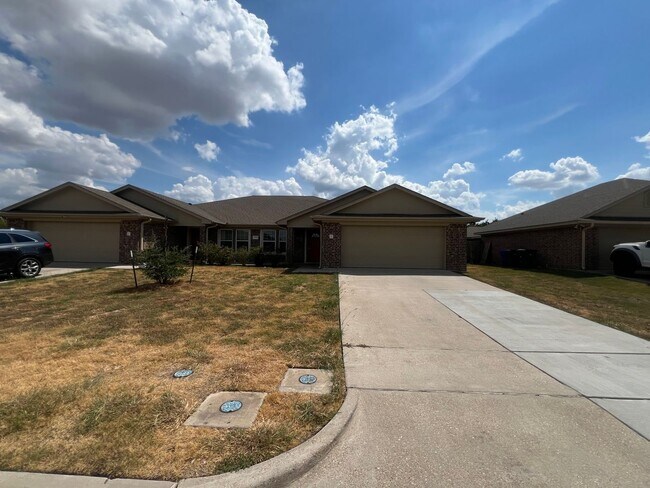 Foto del edificio - 5704B Elephant Butte