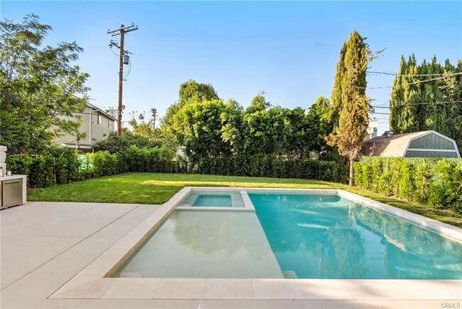 Foto del edificio - 17827 Miranda St