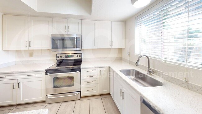 Foto del edificio - 3402 N Richland Dr