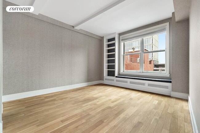 Building Photo - 161 Grand St