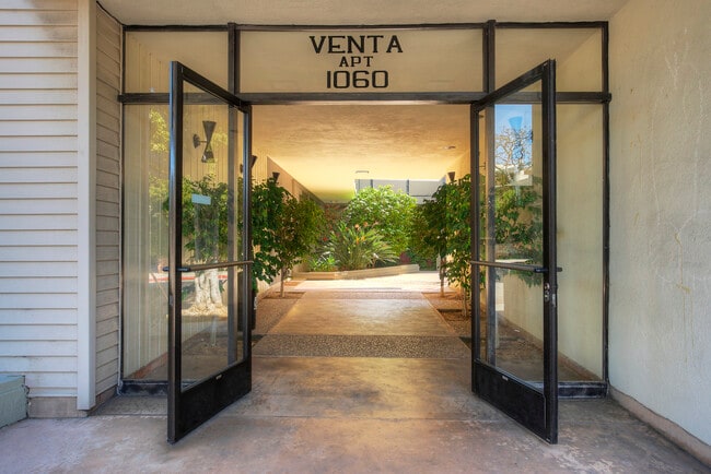 Front entrance - 20th St. Apartments