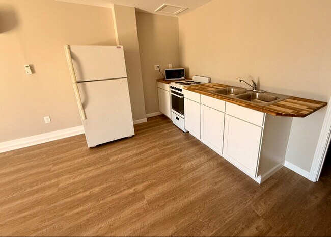 Foto del edificio - 3267 Cranford Rd NW
