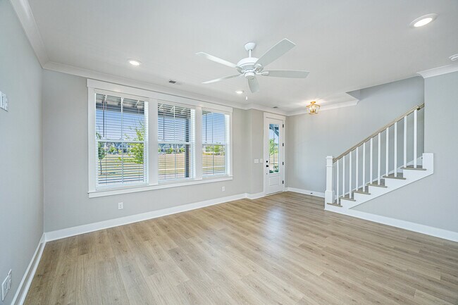 Building Photo - 163 Pocket Bend Cir