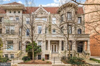 Building Photo - 1746 Q St NW