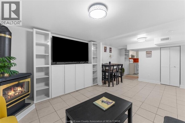 Building Photo - 1229 Chilver Rd