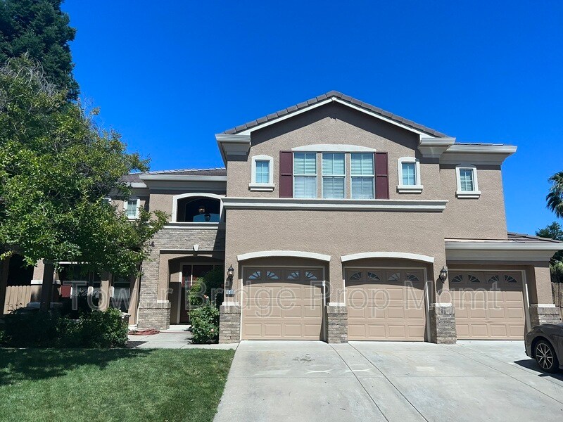 Primary Photo - 1600 Braddock Way
