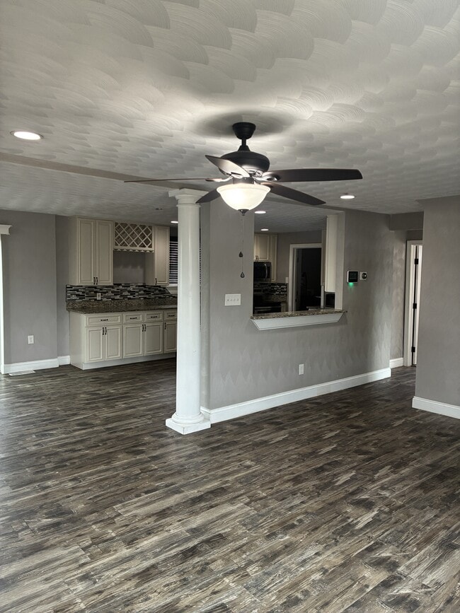 Photo - 2808 Beachmont Ave House