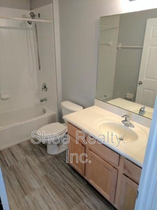 Building Photo - 3710 Creswick Cir