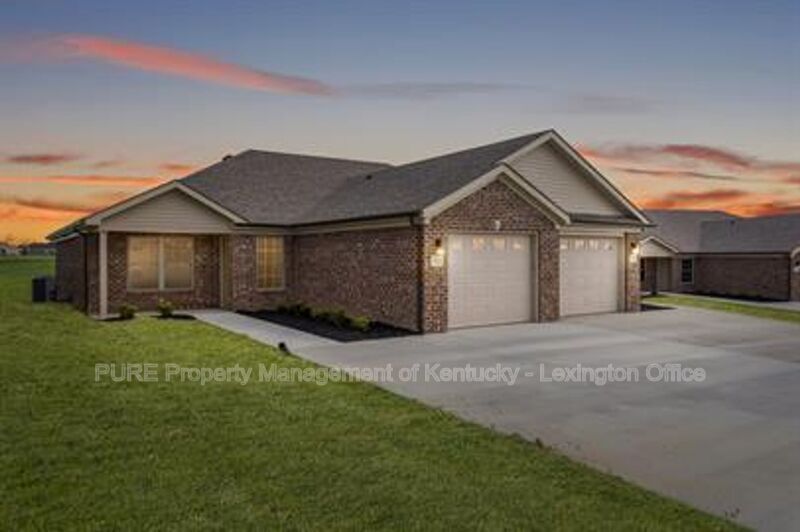 Primary Photo - 721-723 Leeward Ct