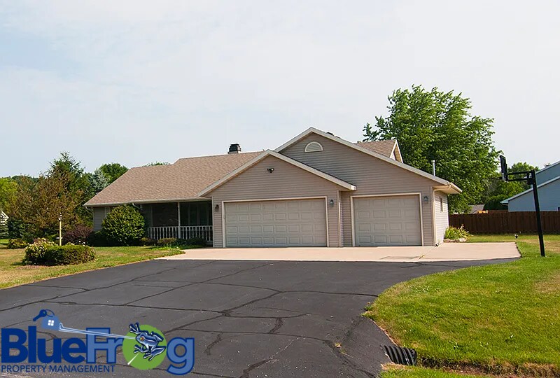 Foto principal - 2002 Minnie Ln