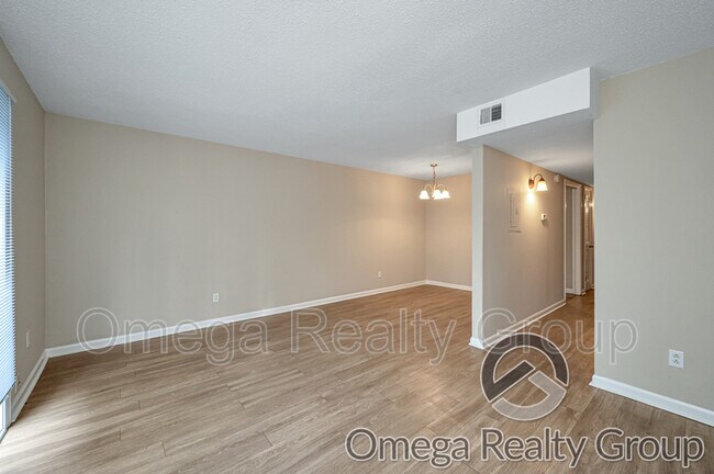 Foto del edificio - 3302 Warringwood Dr