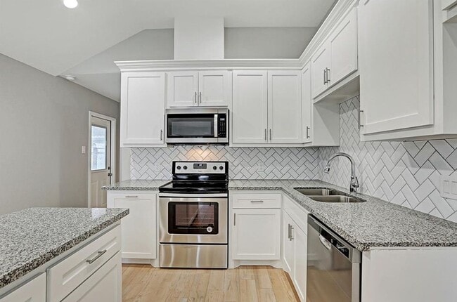 Building Photo - 5217 Sherman St