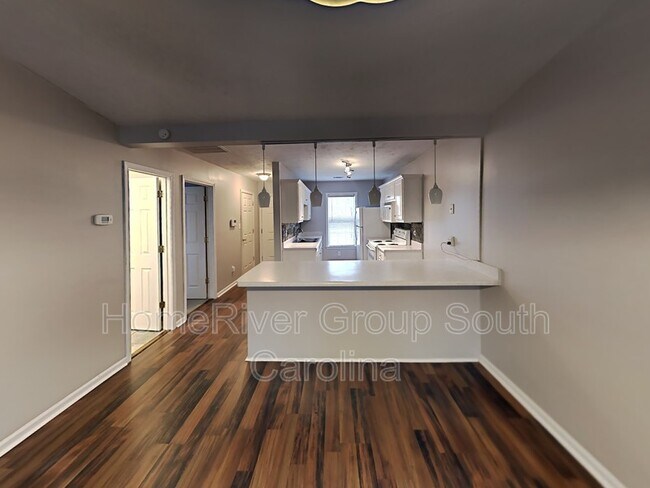 Foto del edificio - 346 Elders Pond Cir