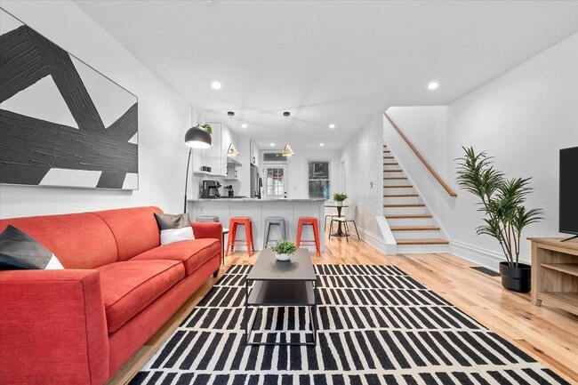 Building Photo - 835 Dounton Way
