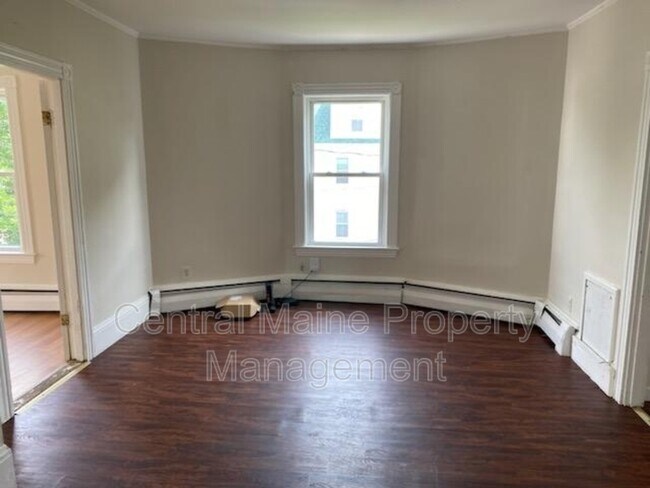 Building Photo - 111 Horton St