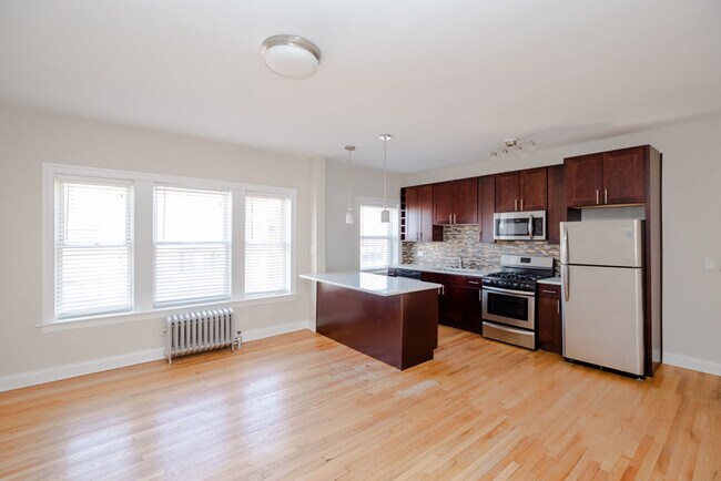 Foto del edificio - 3133 W Lawrence Ave