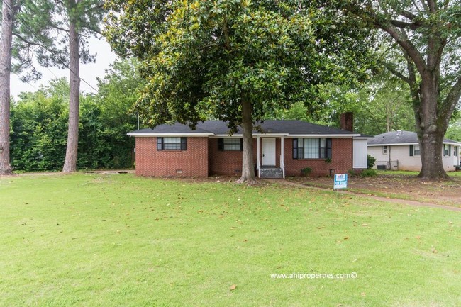 3764 Honeysuckle Drive - House for Rent in Montgomery, AL | Apartments.com