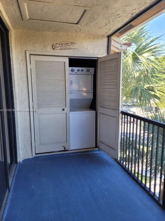 Building Photo - 3860 Coral Tree Cir