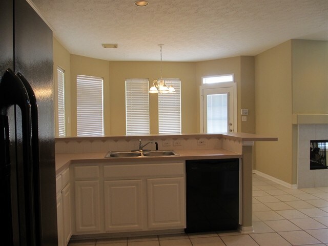 Foto del edificio - 17507 Whispering Star Ct