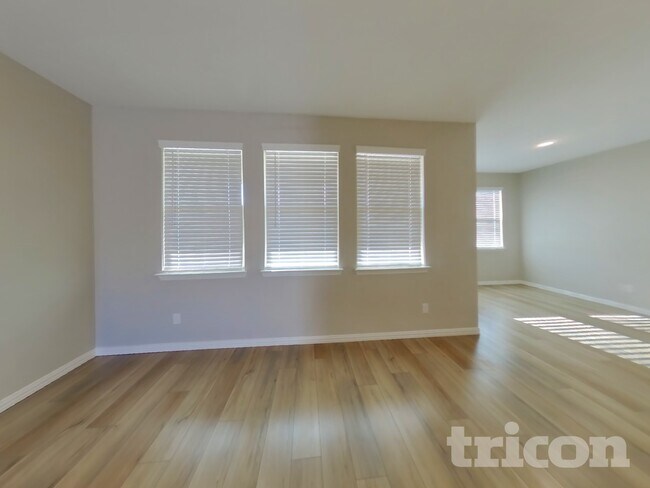 Building Photo - 440 Walpole Ct