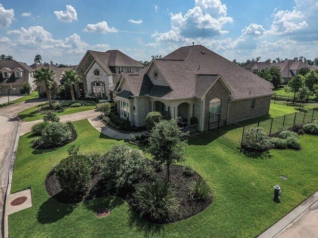 Building Photo - 154 W Hullwood Ct