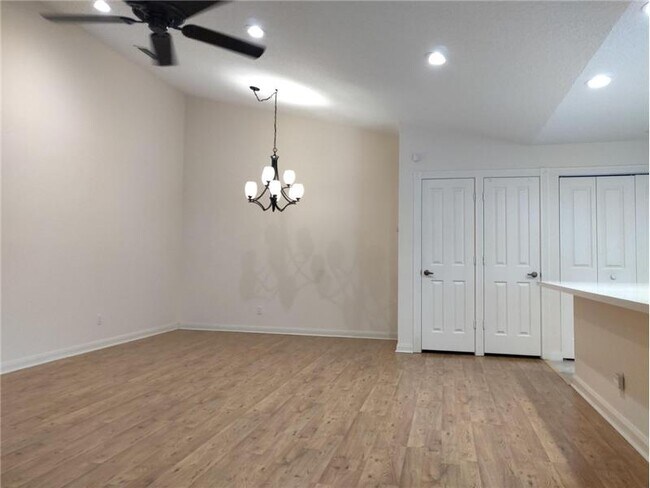 Foto del edificio - 7703 Geminata Oak Ct