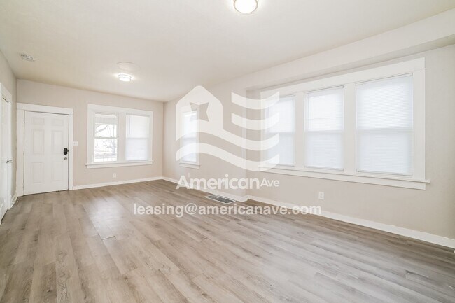 Foto del edificio - 1915 N Ashley Ct