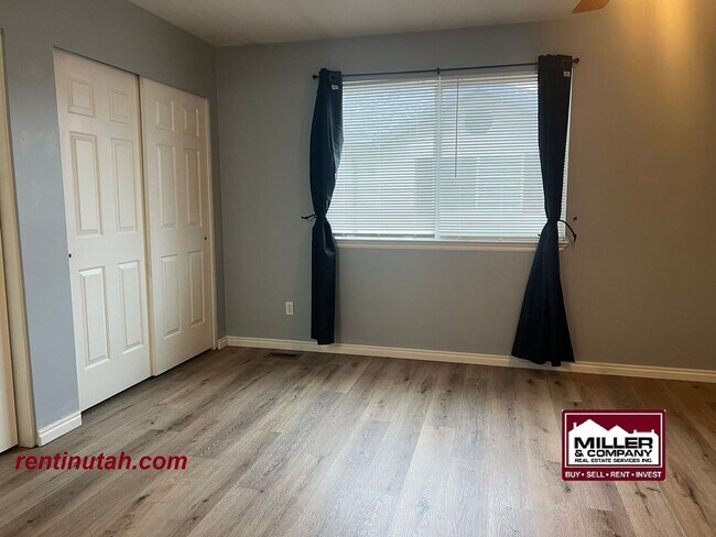Building Photo - Nice Millcreek Townhouse For Rent!