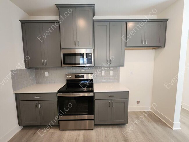 Foto del edificio - 5802 Calle Vista Dr