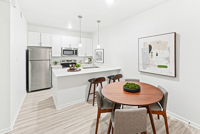 Building Photo - Birchstone West Plano