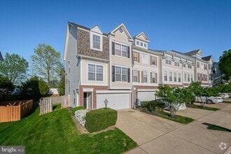 Building Photo - 8199 Glade Bank Dr