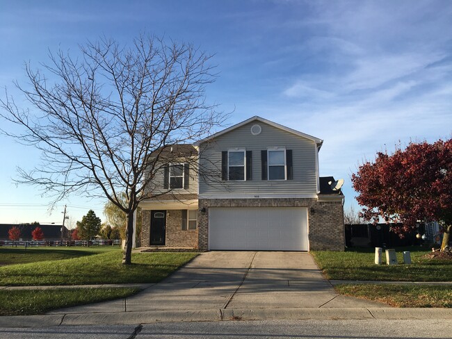 Building Photo - 908 Bentgrass Dr