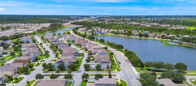 Foto del edificio - 2342 Beacon Landing Cir