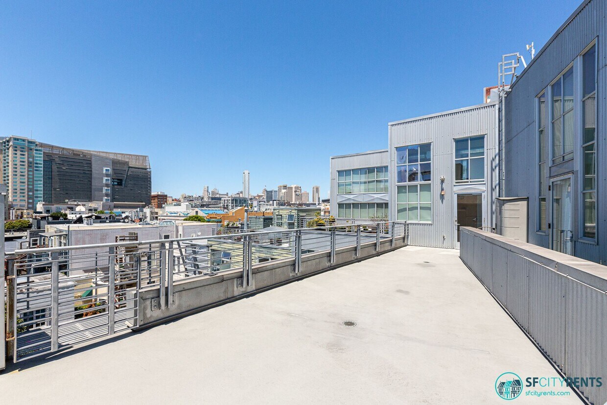Primary Photo - SoMa: Luxuriously Remodeled Conversion Liv...
