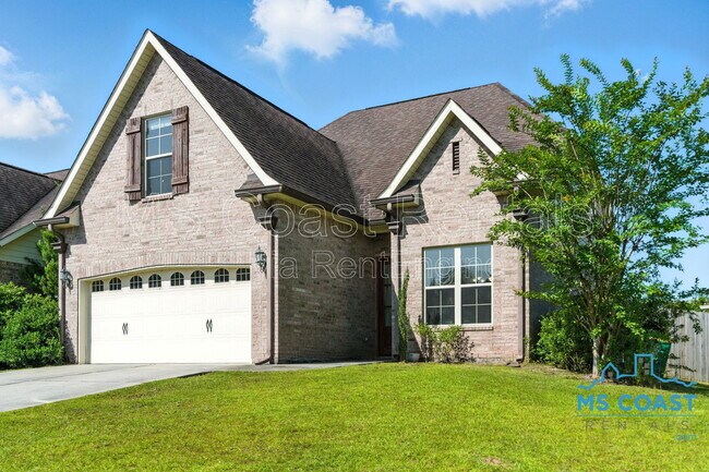 Foto del edificio - 17194 Palm Ridge Dr