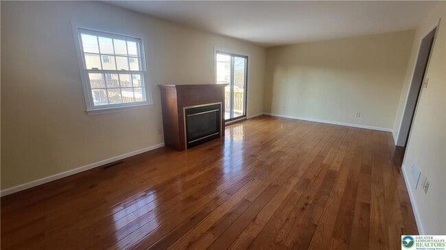 Building Photo - 1081 Barnside Rd