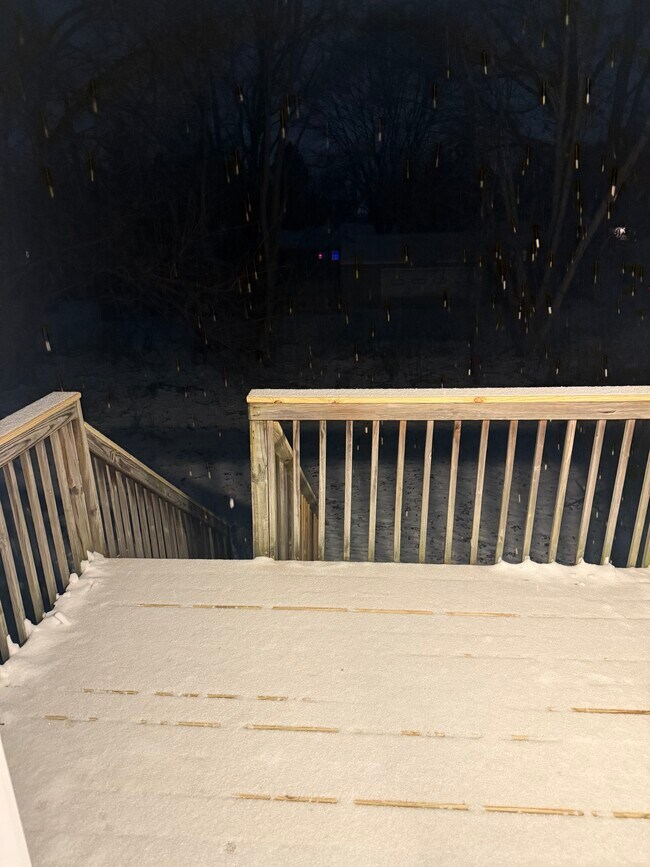 Foto del edificio - 122 Jeffrey St