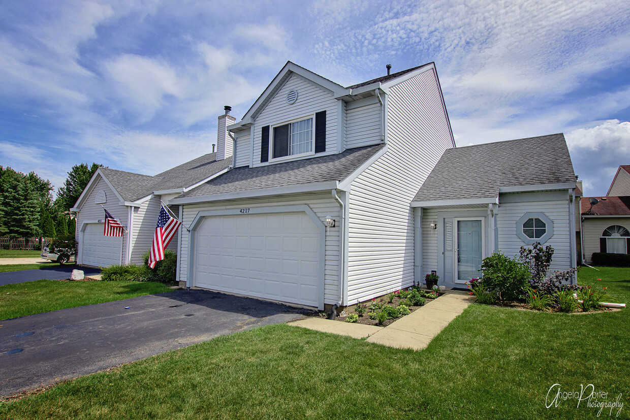 Foto principal - 4217 Spring Lake Dr