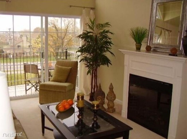 Foto del edificio - 122 W Oakbrook Dr
