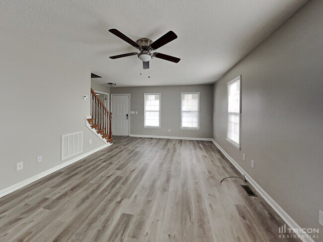 Foto del edificio - 146 Pinewinds Dr