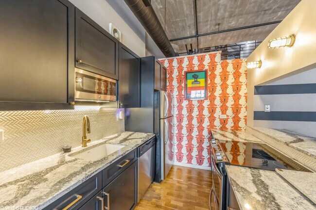 Foto del edificio - 621 S Plymouth Ct